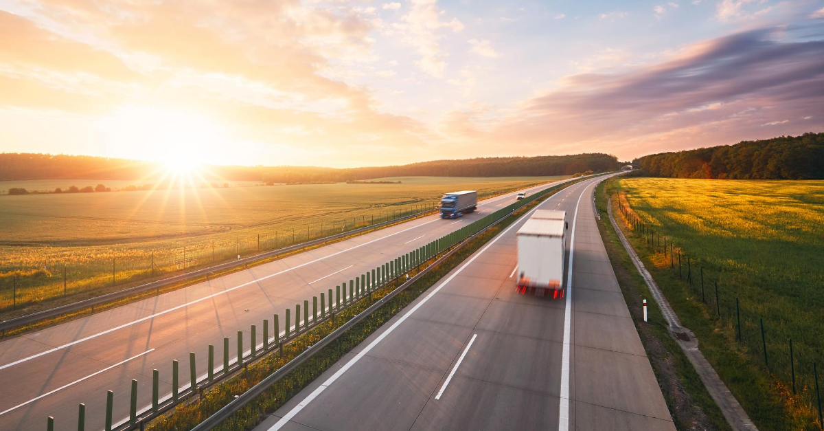 lkw_truck_highway_sundowner_sunrise